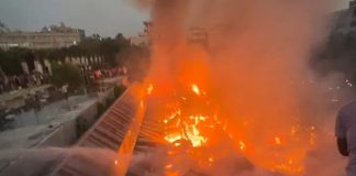 গাজীপুরে ভয়াবহ আগুন: মুহূর্তে ১০০ ঘর ছাই